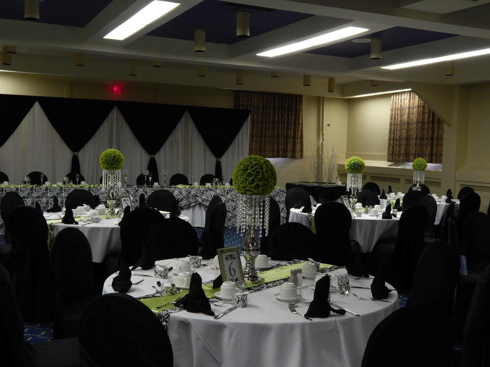 Slemon Park Hotel & Conference Centre Summerside Esterno foto